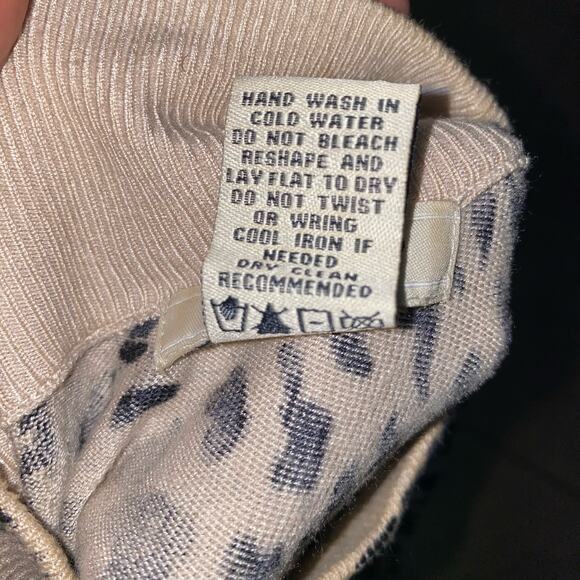 Vertigo Paris Cheetah Print Studded Embellished Long Sleeve Mock Neck Top Small - Picture 6 of 9